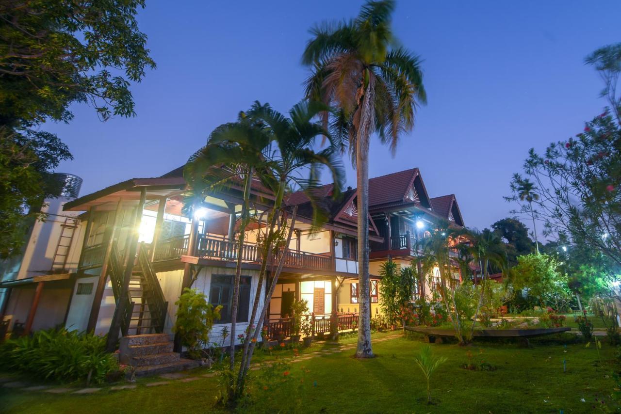Kongmany Colonial House Hotel Muang Không Exterior foto