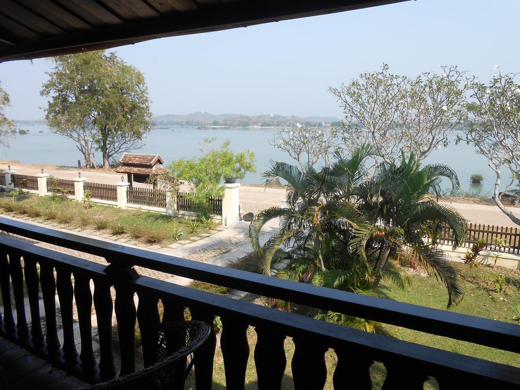 Kongmany Colonial House Hotel Muang Không Exterior foto