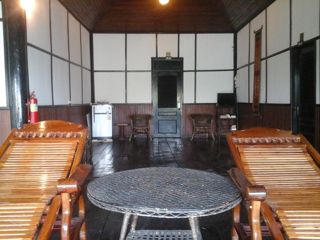 Kongmany Colonial House Hotel Muang Không Exterior foto