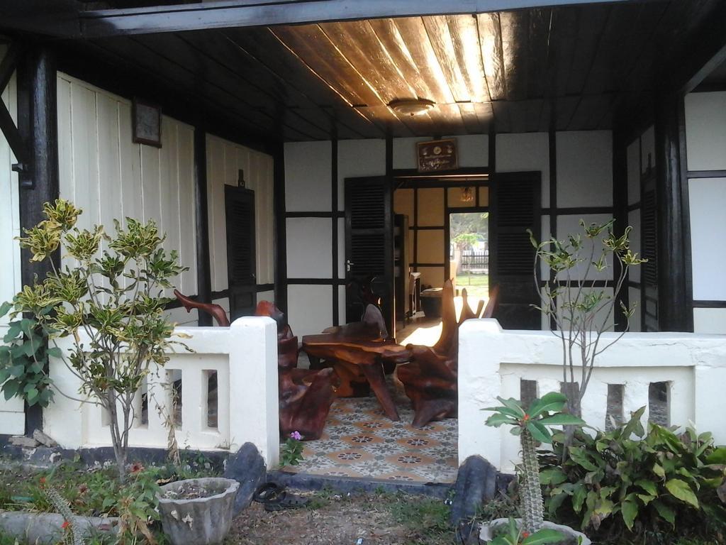 Kongmany Colonial House Hotel Muang Không Exterior foto